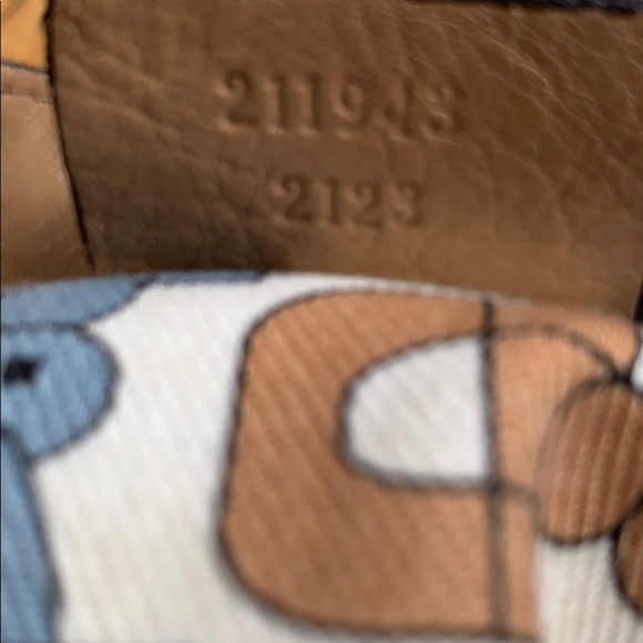 Gucci Signature Monogram Leather Satchel - Picture 6 of 7